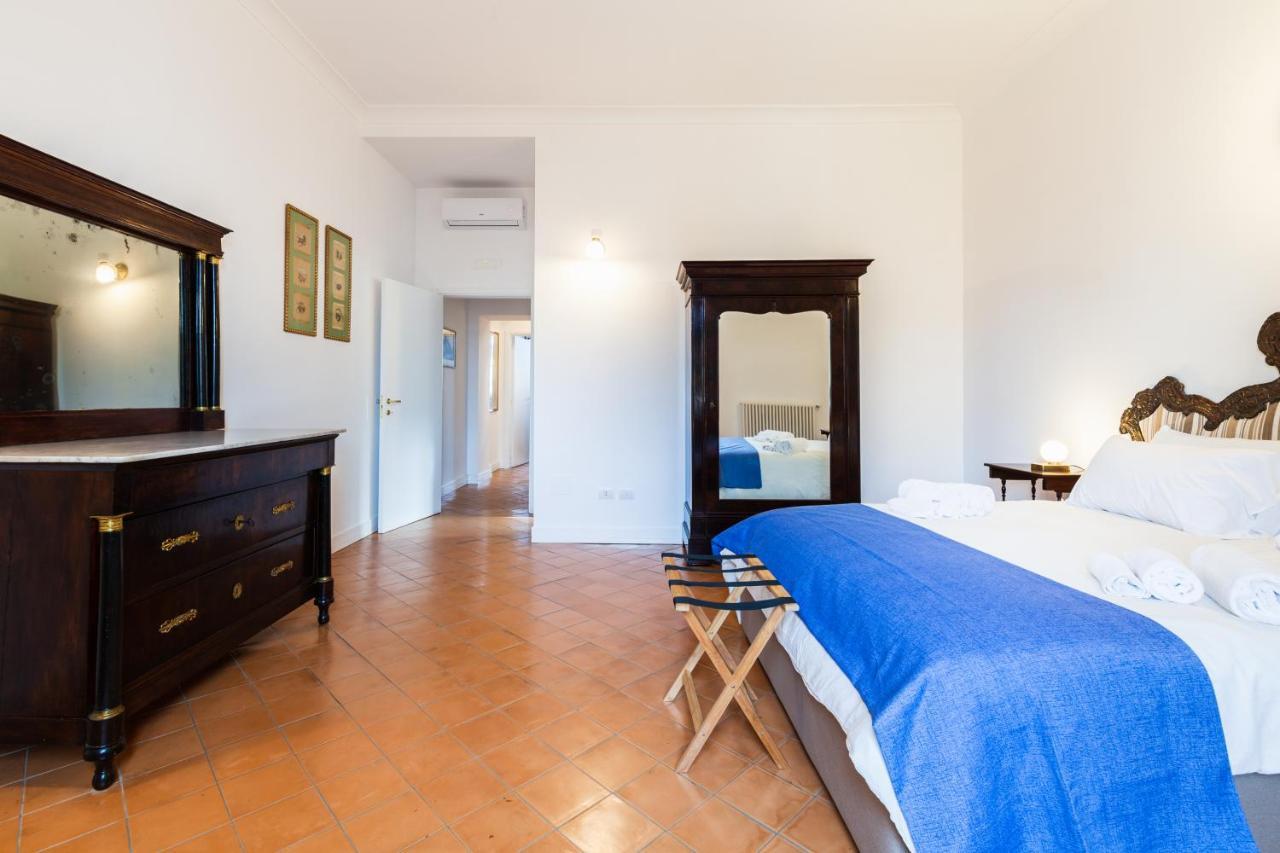 Palazzo Marigliano - Serviced Apartments เนเปิลส์ ภายนอก รูปภาพ