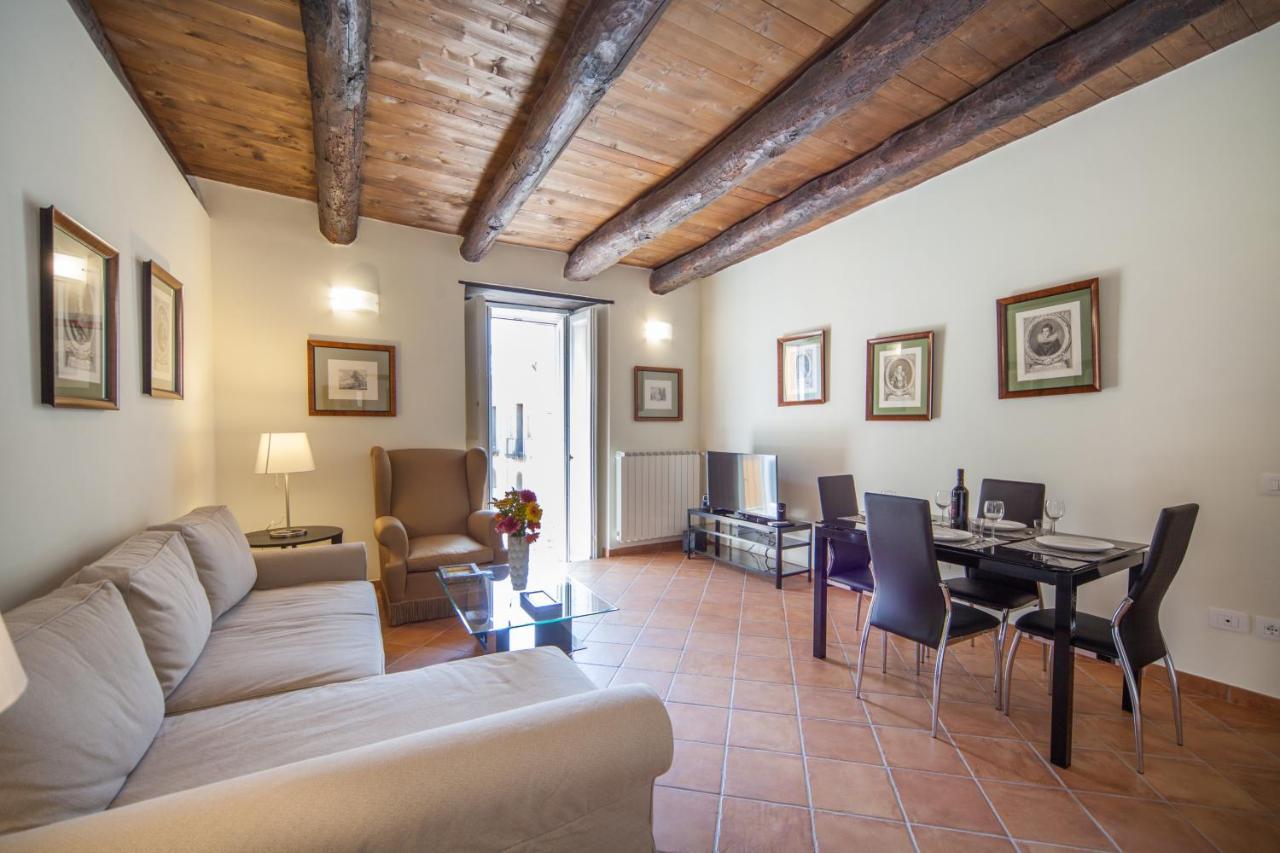 Palazzo Marigliano - Serviced Apartments เนเปิลส์ ภายนอก รูปภาพ